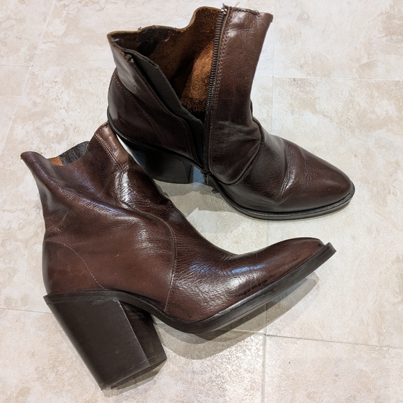 Leather Booties - L’Intervalle - Picture 4 of 7